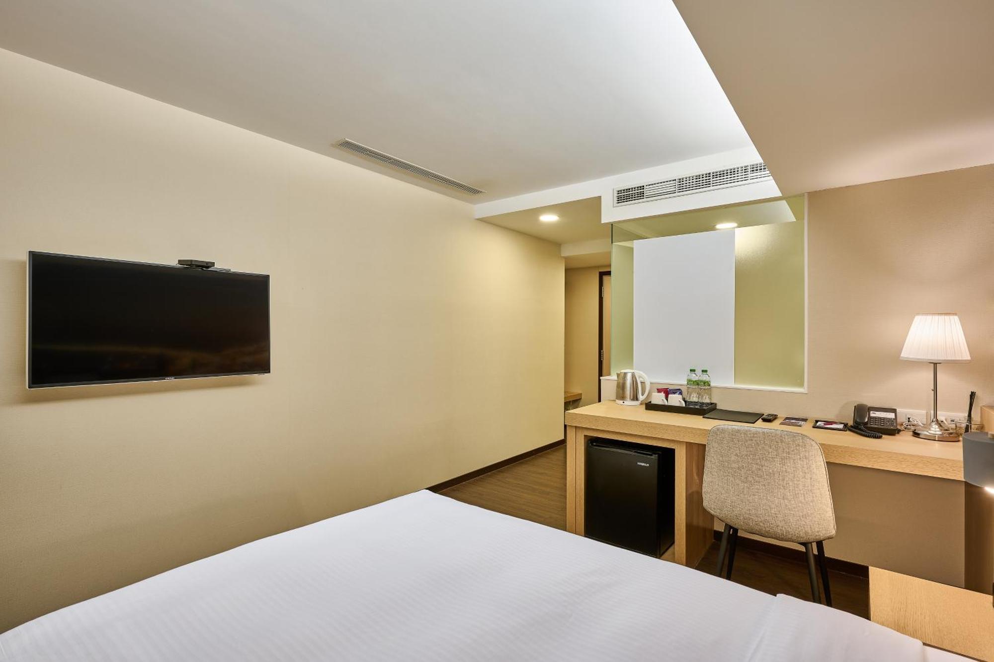 Eastin Taipei Hotel Екстер'єр фото